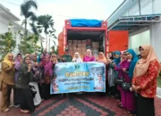 Gubernur Mahyeldi Lepas Bantuan 2,5 Ton Rendang untuk Korban Bencana di Aceh, Sumut dan Sumbar