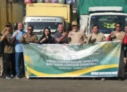 KLHK Serahkan 23 Ton Bantuan untuk Sumbar, Mahyeldi: Dukungan Terus Mengalir dari Seluruh Indonesia