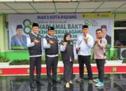 Tim Humas Kemenag Padang All Out Liput Upacara HAB ke-80 di Kampus MAN 2