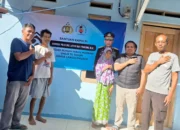Kado Spesial Natal, Kapolri Bedah Rumah Mbah Marsah Lansia Dhuafa 75 Tahun