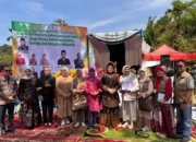 IKA Unand Dampingi Pembangunan Hunsela di Talang Batu Busuak, Wali Kota Padang Serahkan Kunci untuk 11 KK