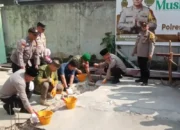 Peletakan Batu Pertama Pembangunan Musholla An-Nusirwan Polsek Binawidya