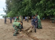 Dukung Gerakan Indonesia ASRI, Dankodaeral ll Pimpin Bersih-bersih Pantai Air Manis Padang.