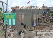 Rehab RTLH Milik Irdawati di Gurun Panjang Utara Masuk Tahap Pemasangan Plester