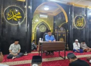 Sekdaprov Sumbar Laksanakan Tarawih Perdana di Masjid Baitul Haadi, Kecamatan Lubuk Begalung