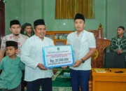 Kunjungi Limapuluh Kota, Wagub Sumbar Vasko Ruseimy Serahkan Bantuan Rp25 Juta untuk Pembangunan Masjid Nurul Islam