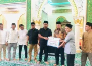 Disambut Hangat Warga Payolinyam, Wagub Vasko Salurkan Bantuan Rp25 Juta dan Al-Qur’an untuk Masjid Nurul Jannah