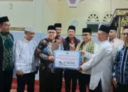 Safari Ramadan di Solok, Ketua DPRD Sumbar Muhidi Serahkan Bantuan dan Informasikan Program Vokasi Bagi Pemuda