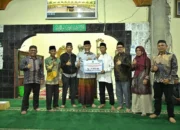 Gubernur Mahyeldi Iktikaf Bersama Warga dan Serahkan Bantuan untuk Masjid Baiturrahim Payakumbuh