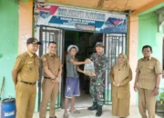 Dukung Penguatan Ekonomi Warga, Personil Satgas TMMD Ke-127 Berikan Penyuluhan dan Bantuan Bibit Ikan