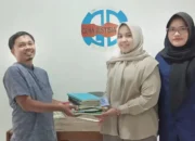 Komunitas Padang Kuno Sedekah Buku untuk LPM Gema Justisia FH Unand