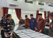 Kakanwil Kemenag Sumbar Tinjau Ujian Madrasah di MAN 2 Padang