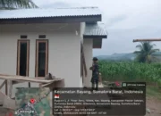 Rehab RTLH Menjelang Akhir, Satgas TMMD ke-127 Rampungkan Pasang Pintu dan Jendela Rumah Ibu Hayati