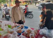 Program #BerbagiTakjil Rahmat Saleh Bantu UMKM Takjil di Berbagai Daerah Sumbar