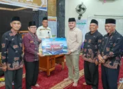 Safari Ramadhan di Padang, Sekdaprov Sumbar Serahkan Bantuan untuk Masjid dan 32 Panti Sosial