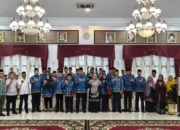 Sekda Sumbar Lantik 32 Pejabat Administrator dan Pengawas, Tekankan Integritas dan Kinerja Pelayanan Publik