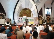 Peringati Nuzulul Qur’an di Masjid Raya Sumbar, Gubernur Mahyeldi Ajak Masyarakat Membumikan Nilai Al-Qur’an