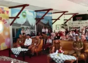 Bupati Welly Suhery Apresiasi Program Sedekah Subuh di SDN 05 Pauh Lubuk Sikaping, Menumbuhkan Karakter Berbagi Siswa