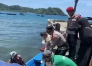 Pengunjung ke Obyek Wisata Carocok Painan Didominasi Kendaraan Plat BM dan BK