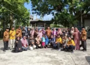 PWRI Sumbar Serahkan Bantuan untuk Korban Banjir Bandang di Kota Padang