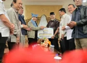 Gubernur Mahyeldi Terima Bantuan Rp1,6 Miliar dari PERADI untuk Dukung Pemulihan Fasilitas Umum Terdampak Bencana di Sumbar