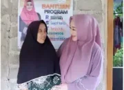 Lisda Hendrajoni Serahkan Bantuan Sembako dan Monev Rumah Sehat Terpadu di Ranah Pesisir