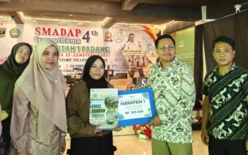 Siswi MAN 2 Padang Raih Harapan 1 English Song Contest SMADAB 4th