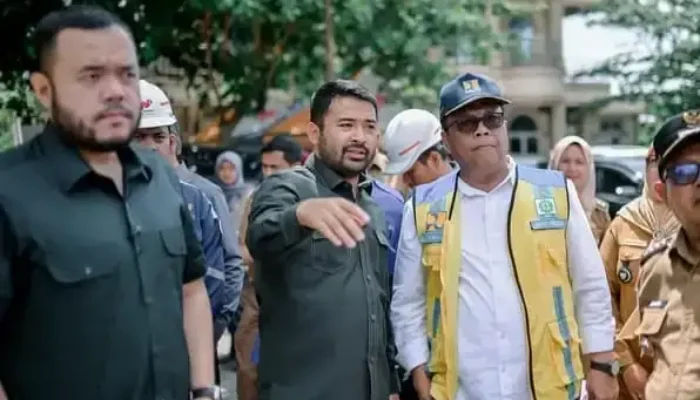 Zigo Rolanda Tinjau Penanganan Darurat Batang Kuranji, Pastikan Pengerukan Segera Dilakukan