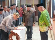 Gubernur Mahyeldi Lantik Pengurus Forum Pembauran Kebangsaan Sumbar Periode 2025–2031