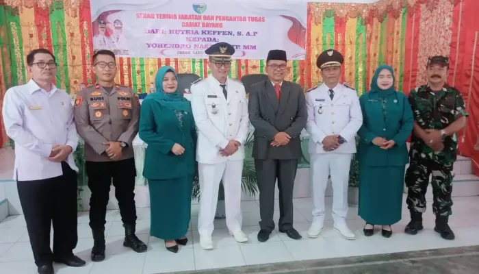 Pasca Pelantikan, Tiga Camat di Kabupaten Pessel Laksanakan Serah Terima Jabatan