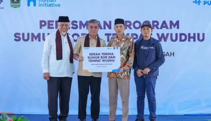 Gubernur Mahyeldi Dampingi Menaker RI Melakukan Kunjungan Kerja di Kota Padang