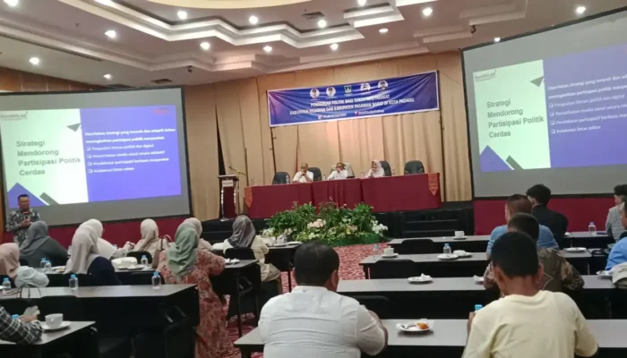 Bimtek Pendidikan Politik Ditutup, Muzli M. Nur : Mari Berpolitik Santun