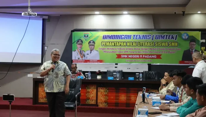 Literasi Jadi Kunci Hadapi Era Digital, Ketua DPRD Sumbar Ajak Siswa SMK se Kota Padang Perkuat Jati Diri