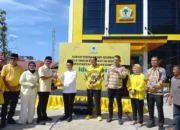 Salurkan 17 Hewan Kurban, Khairunas: Golkar Harus Hadir Ditengah Masyarakat