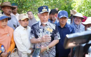 Gubernur dan Wagub Sumbar Sampaikan Duka Cita atas Wafatnya Ibunda Kapolda Sumbar