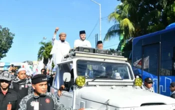 Sambut Tahun Baru Islam 1448 H, Wako Fadly Amran Lepas Ribuan Peserta Parade Tauhid di Kota Padang