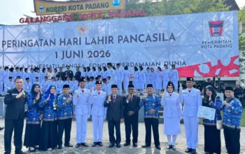 Empat Siswa MAN 2 Padang Jadi Pengibar Bendera di Hari Lahir Pancasila Kota Padang