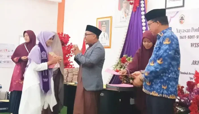 Cetak Hafidz Muda, Ponpes Hijrah Medinah Kecamatan Lengayang Gelar Wisuda Tahfidz
