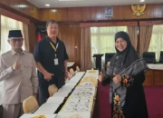 Bunda Literasi Sumbar dan Wawako Bukittinggi Kunjungi Pameran Kaligrafi 100 Meter