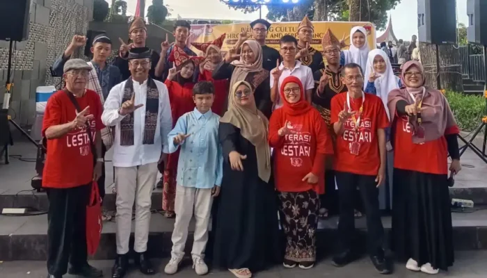 Ermawati dari SD Sabbihisma 3 Batang Anai Raih Juara 1 Lomba Kata Klasik Minangkabau