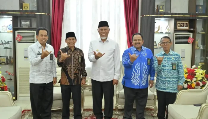 Ketua PTA Padang Berpamitan kepada Gubernur Mahyeldi Jelang Bertugas di Palembang