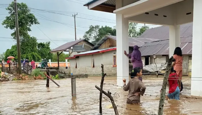 Pasca Dilanda Banjir, Warga Tebing Tinggi Tapan Cemas Banjir Susulan