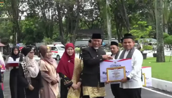 Marwansyah Raih Penghargaan ASN Model Ketahanan Keluarga Tingkat Provinsi Sumbar 2026