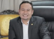 ‎Rahmat Saleh Minta Pemerintah Ambil Langkah Nyata Hadapi Pelemahan Rupiah
