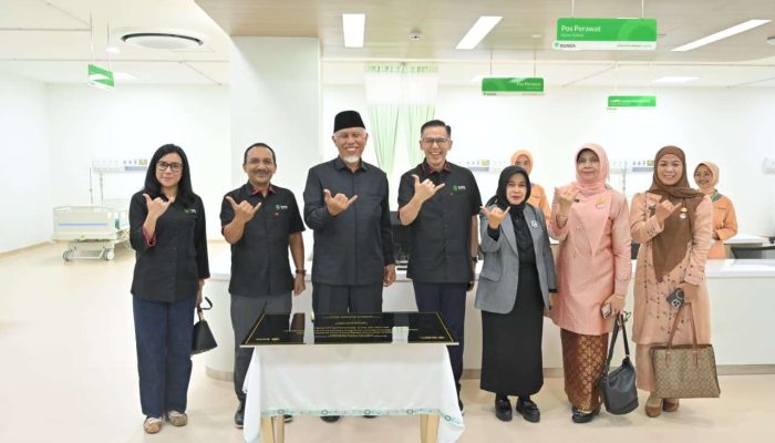Tinjau Gedung Baru RSU Bunda Padang, Gubernur Mahyeldi : Bedah Robotik Jadi Lompatan Besar Layanan Kesehatan Sumbar