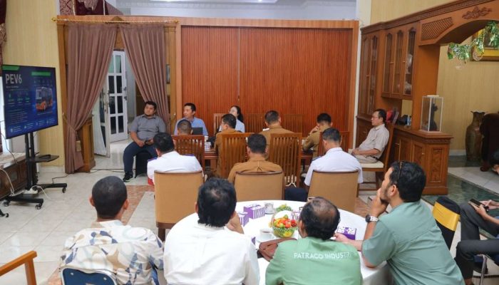 Wako Zulmaeta Komit Kembangkan Transportasi Publik Berbasis Kendaraan Listrik