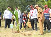Gubernur Mahyeldi dan Menteri Lingkungan Hidup Canangkan Gerakan Tobat Ekologis di Sumbar