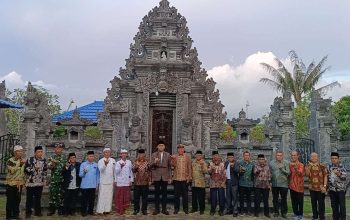 Di Pura Jagatnatha, Staf Khusus Menag Ajak Umat Hindu Jaga Kerukunan dan Lingkungan