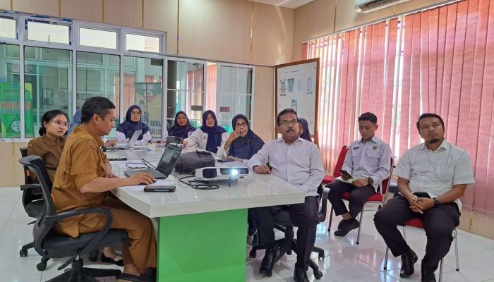 DLH Sumbar Dampingi MAN 2 Padang Siapkan Dokumen Lomba Adiwiyata Provinsi
