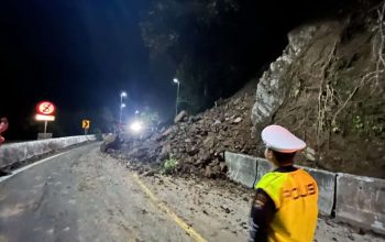 Lembah Anai Kembali Longsor, Akses Padang Bukittinggi Terputus